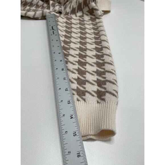 Button Up Houndstooth Cardigan Sweater Long Sleeve Pockets Cream Tan M Granny - Picture 10 of 10